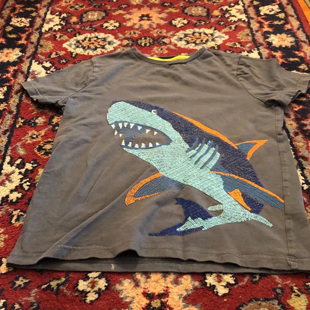 Mini Boden Gray Short-Sleeve Tee with Blue and Orange Shark